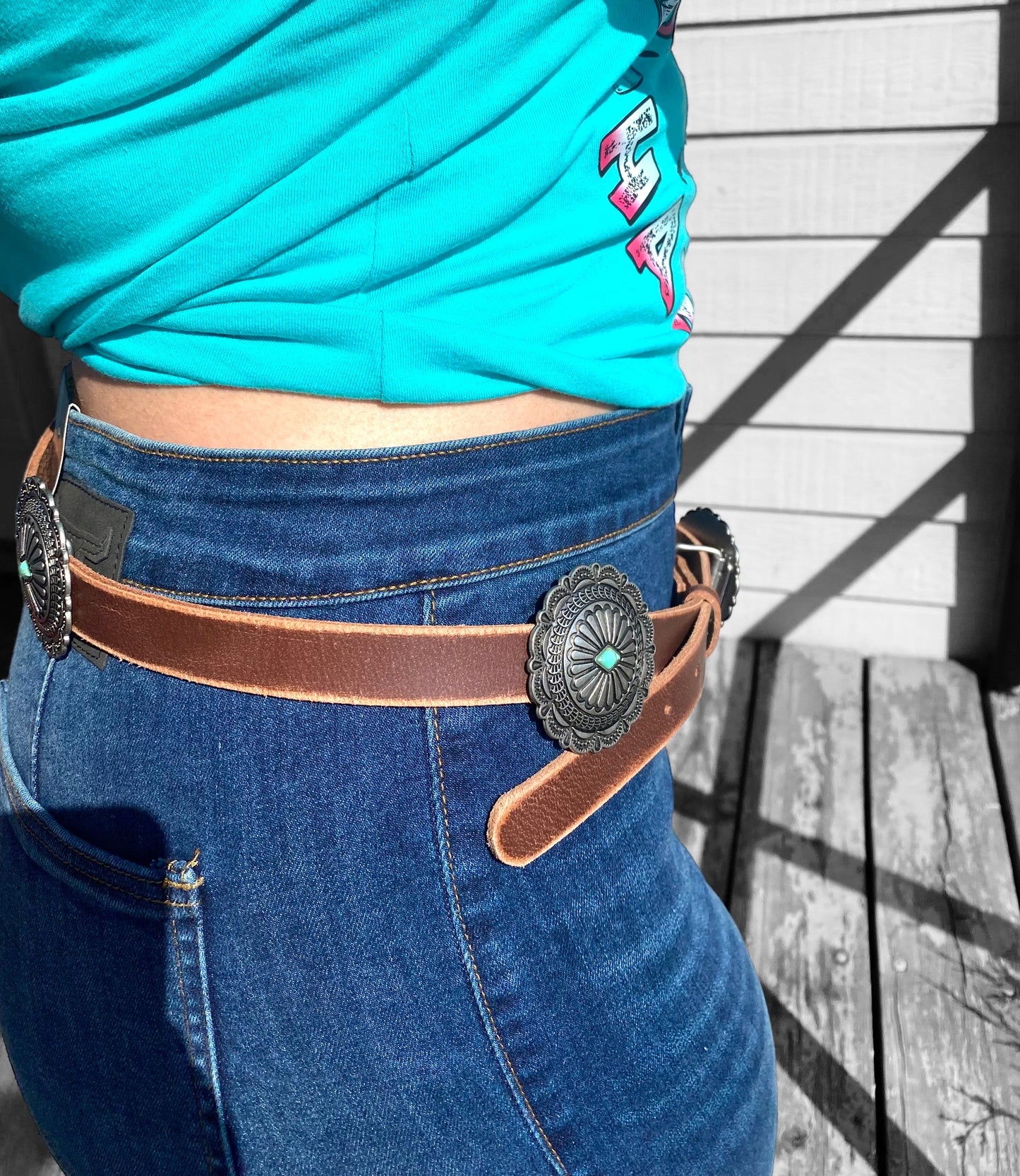 Western Genuine Distressed Leather Belt W. Round Concho