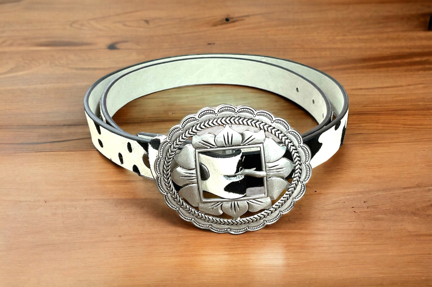 Western Oval Floral Etched Buckle With Genuine Cowhair Leather
